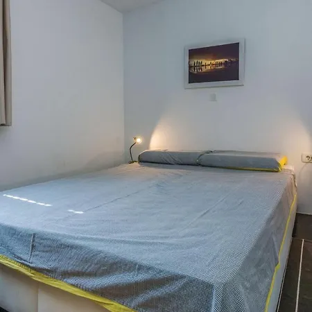 Four-bedroom Holiday In